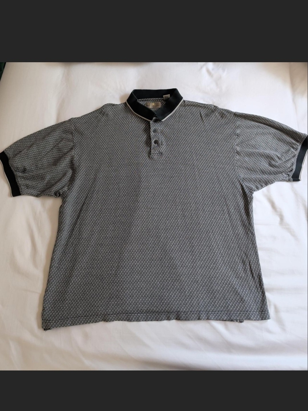 Vintage Bill Blass Men's Black and Gray Patterned Polo